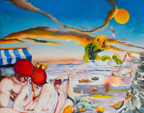 Surrealer Strand mit nackten Figuren, leuchtender Sonne und fantastischem Meereswesen.